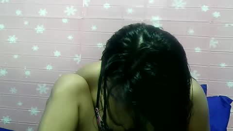 ladyinred201 online show from December 28, 6:28 am