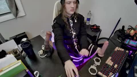 ladymeep online show from December 3, 3:10 pm