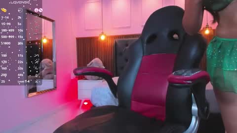 Snapshot of ladymercury chatting on November 11, 7:58 pm LADY online show from November 11, 7:58 pm