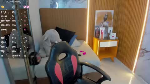 LADY  online show from April 17, 12:30 pm