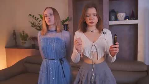 laelneizer online show from June 22, 11:18 am