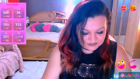 Arielle online show from February 15, 7:32 pm