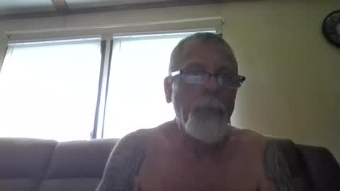 laidbackluxury online show from June 8, 6:19 pm