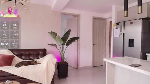 Snapshot of laira_scott chatting on March 21, 9:07 pm Laira online show from March 21, 9:07 pm