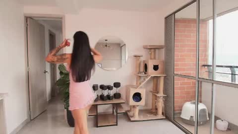 Snapshot of laira_scott chatting on April 13, 8:47 pm Laira online show from April 13, 8:47 pm