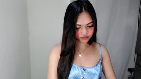 laire online show from April 3, 5:38 am