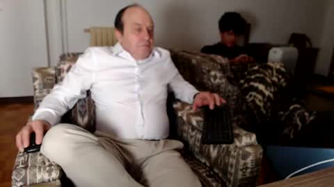 Snapshot of lajose52 chatting on January 5, 6:13 pm lajose52 online show from January 5, 6:13 pm