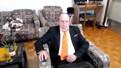 Snapshot of lajose52 chatting on February 2, 7:04 pm lajose52 online show from February 2, 7:04 pm