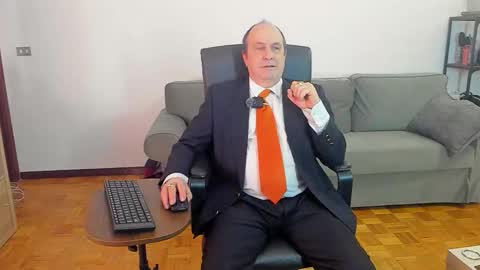 Snapshot of lajose52 chatting on November 30, 4:00 pm lajose52 online show from November 30, 4:00 pm