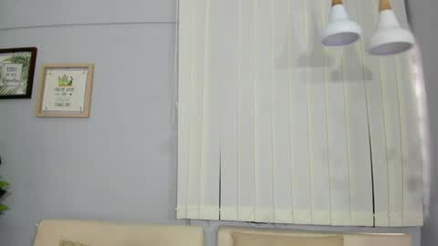 Snapshot of lala_demon chatting on May 27, 12:35 pm lala_demon online show from May 27, 12:35 pm