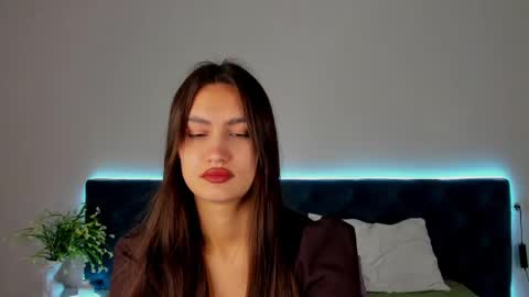 Snapshot of lallycute chatting on June 9, 1:06 am Lali online show from June 9, 1:06 am