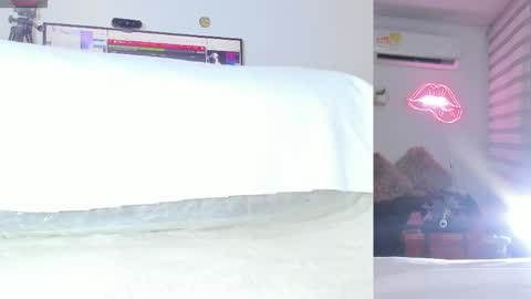 Lana online show from April 18, 9:13 am