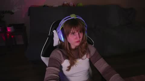Kay online show from May 22, 5:51 pm