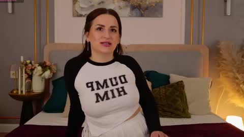 lana_ellie online show from March 2, 7:37 am