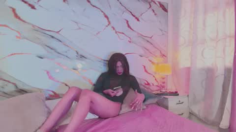 Lana online show from February 19, 2:35 pm