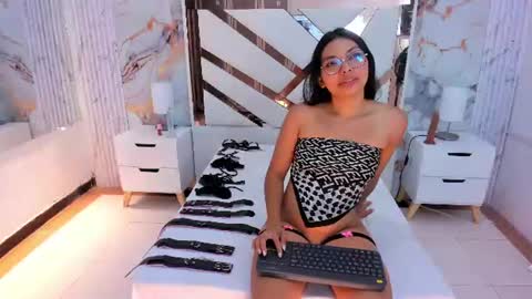 lana_hard_as online show from June 12, 7:35 pm