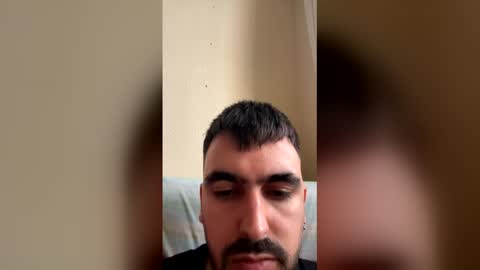 Snapshot of lander920612 chatting on February 14, 11:18 am lander920612 online show from February 14, 11:18 am