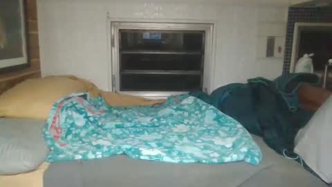 Snapshot of landofeden chatting on March 3, 3:30 am landofeden online show from March 3, 3:30 am