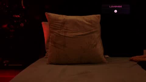 LANEMUGLER online show from June 20, 11:40 pm