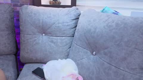 Snapshot of lara_as chatting on June 3, 1:36 pm lara_as online show from June 3, 1:36 pm