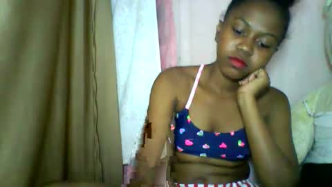 lara_belle online show from May 5, 5:54 pm