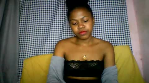 lara_belle online show from July 20, 10:50 am