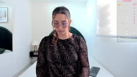 Snapshot of lara_martin chatting on June 13, 7:45 pm 700 200 online show from June 13, 7:45 pm