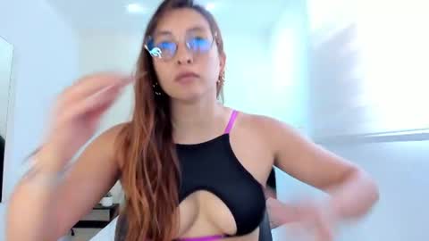 Snapshot of lara_martin chatting on June 14, 5:37 pm 700 200 online show from June 14, 5:37 pm
