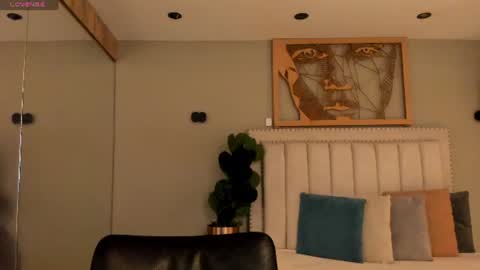 Snapshot of lara_martin chatting on June 29, 5:46 pm 700 200 online show from June 29, 5:46 pm