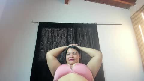 lara_seduce online show from May 7, 8:14 pm