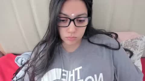 lara online show from February 8, 2:31 pm