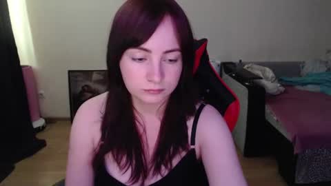 Laralianna online show from July 8, 8:52 am