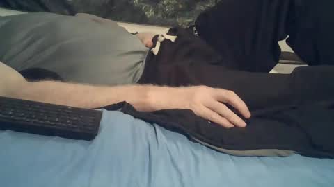Snapshot of larbie chatting on July 31, 12:59 pm Larbie online show from July 31, 12:59 pm