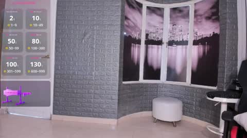       online show from April 6, 8:10 pm