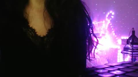 Auri online show from February 17, 3:58 am