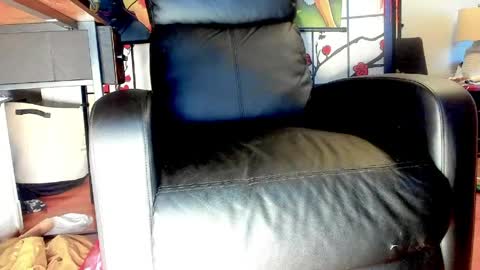 Snapshot of lastking420xxx chatting on March 28, 2:27 pm Lastkingxxx online show from March 28, 2:27 pm