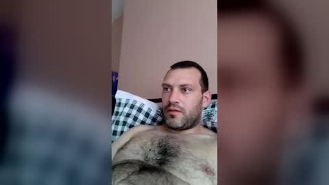 laszloszilagyi925 online show from June 17, 3:24 pm