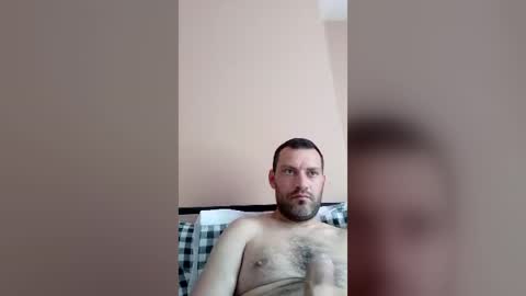 laszloszilagyi925 online show from June 18, 2:43 pm