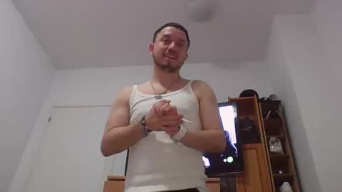 latenightcolombian online show from April 15, 12:06 am