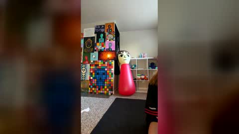 Snapshot of latenightkash chatting on March 1, 12:45 am Roxy blue online show from March 1, 12:45 am