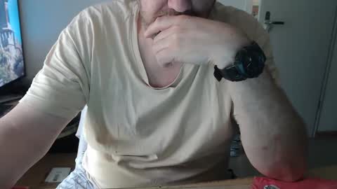 Snapshot of latexloverch71 chatting on April 11, 1:59 pm Andreas Latexlover online show from April 11, 1:59 pm