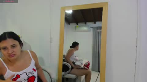 Johana y Santiago online show from July 19, 10:13 pm