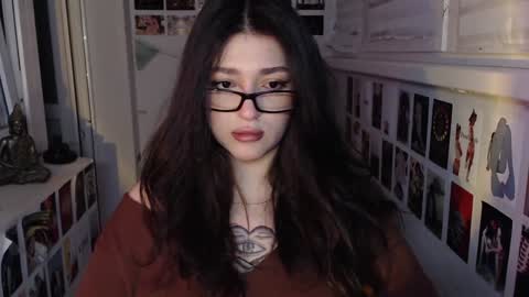 Snapshot of latina_mia chatting on January 8, 10:58 pm miiiiiiaaaa online show from January 8, 10:58 pm