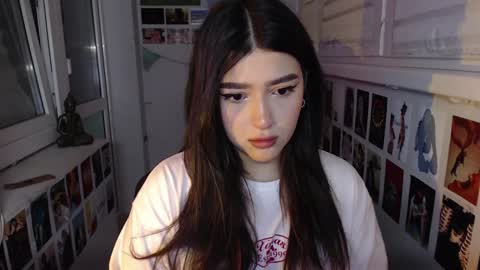 Snapshot of latina_mia chatting on January 13, 5:12 am miiiiiiaaaa online show from January 13, 5:12 am