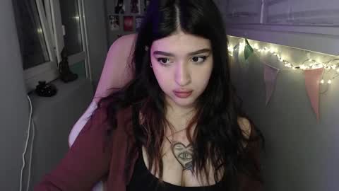 Snapshot of latina_mia chatting on March 11, 5:46 pm miiiiiiaaaa online show from March 11, 5:46 pm