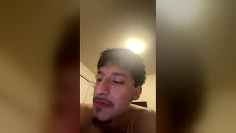 latinabellaa online show from April 15, 3:24 am