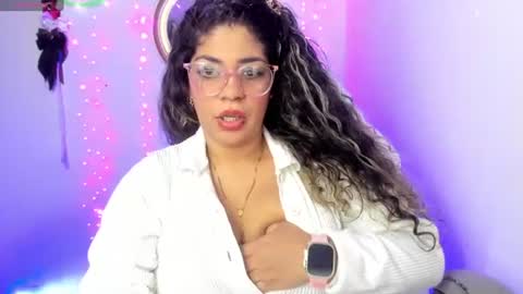 Snapshot of latinamav22 chatting on July 5, 10:50 pm latinamav22 online show from July 5, 10:50 pm