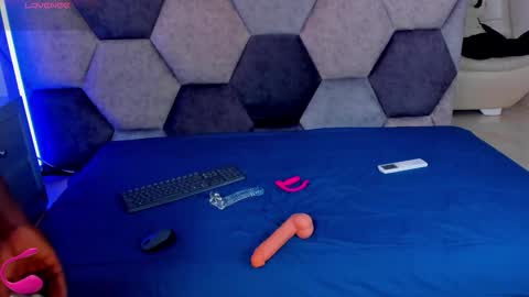 LEANDRO online show from March 9, 3:54 am