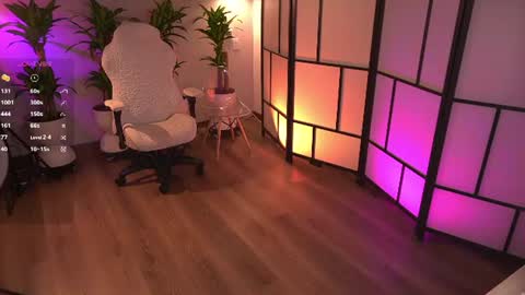 IG 1lau  1 X 1lau  1 online show from June 18, 11:20 pm
