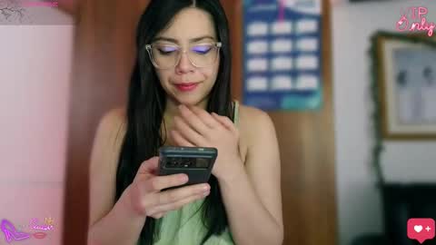 laujgray online show from March 23, 4:33 pm